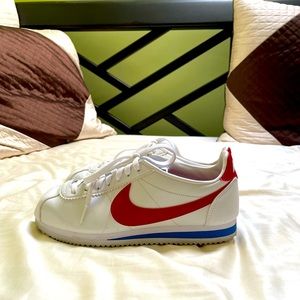 Nike Cortez running shoes, size 8.5 US